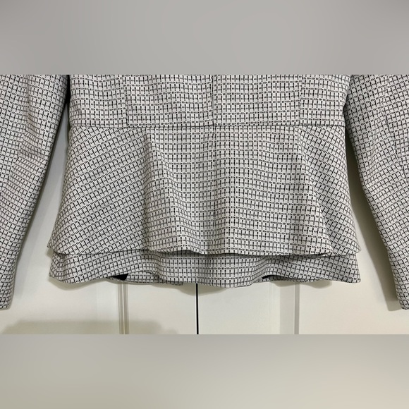 WHBM Blazer/Jacket - Light Gray and Black - Size 0 - - Picture 4 of 12